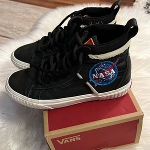 Sk8-Hi MTE NASA Space Voyager Black